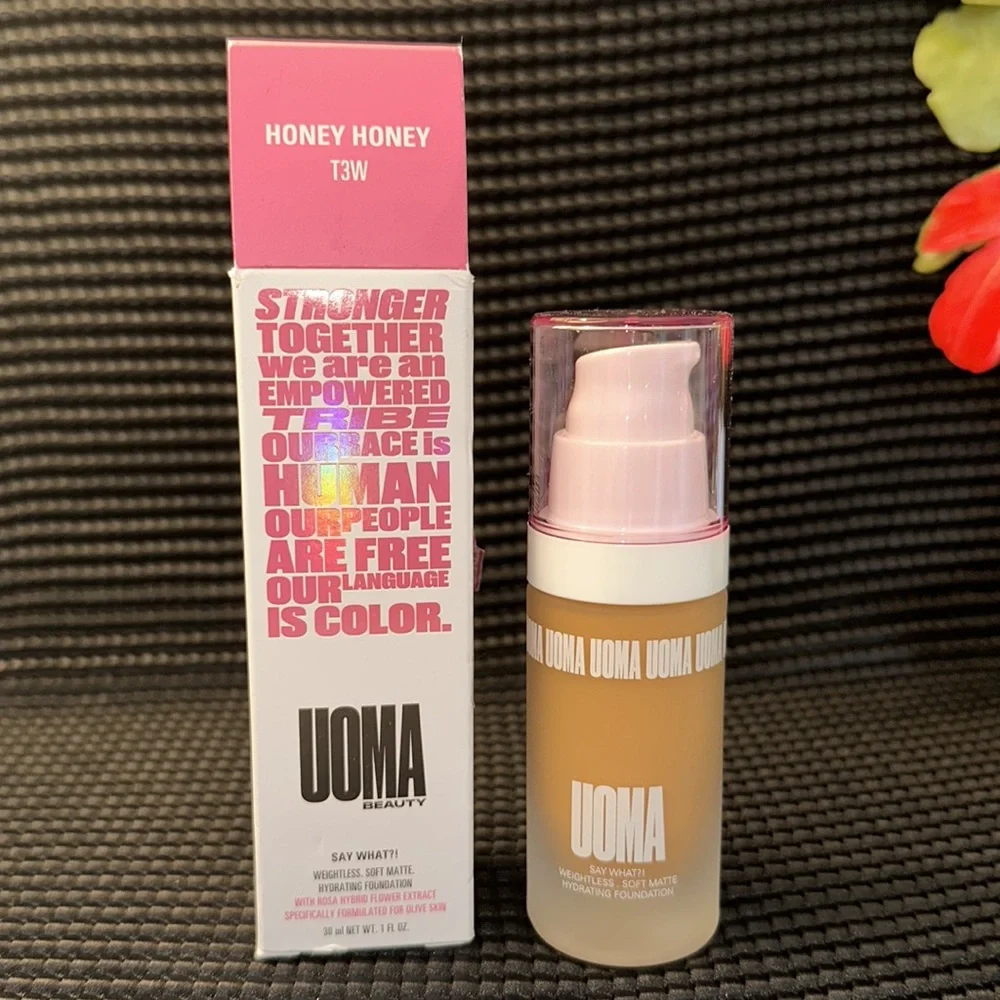 🆕Uoma Hydrating Foundation (Honey Honey T3W)
